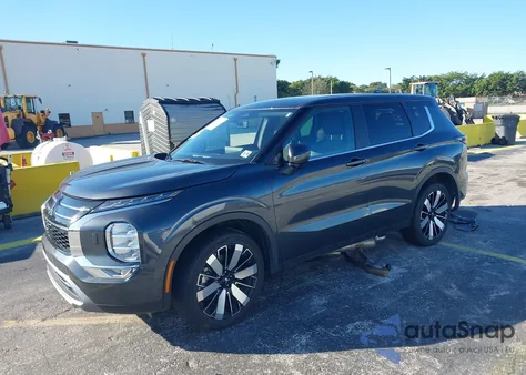 2025 Mitsubishi Outlander Se 2.5 S-Awc/Trail Edition S-Awc from USA, damaged, VIN JA4J4VA88SZ047392